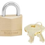 Master Lock 130EURD 30mm Brass Padlock - Image 3