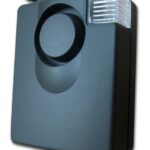 Battery powered Personal Attack Alarm with clip, pull pin & torch - Image 2