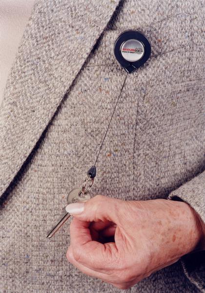 RMB-CB-2 Key Reel - 600mm Nylon Cord - Spring Clip Fixing (2pk) - Image 2